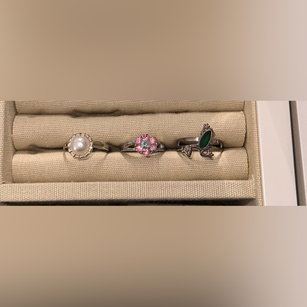 (Set of 3)girls play rings